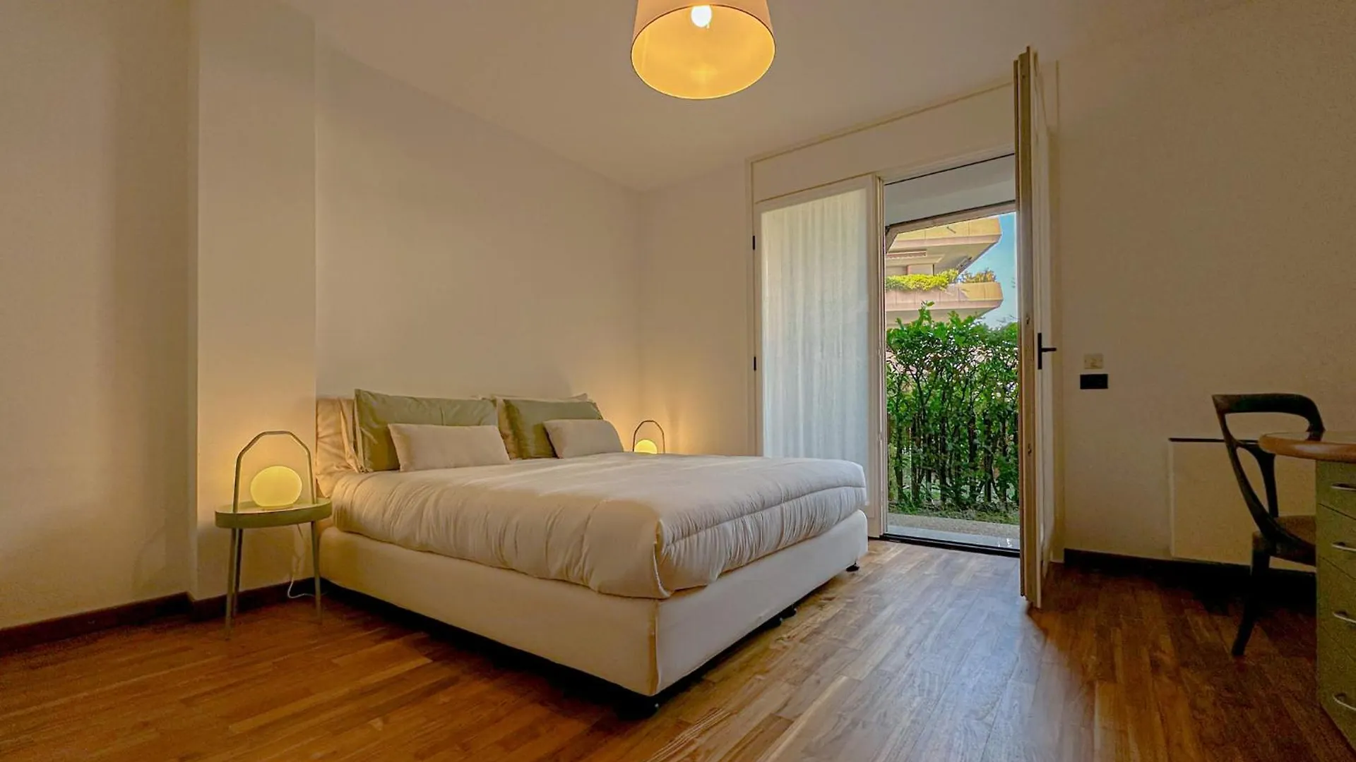 Aspromonte Lakeside Suite - Lecco Garden Retreat 0*,