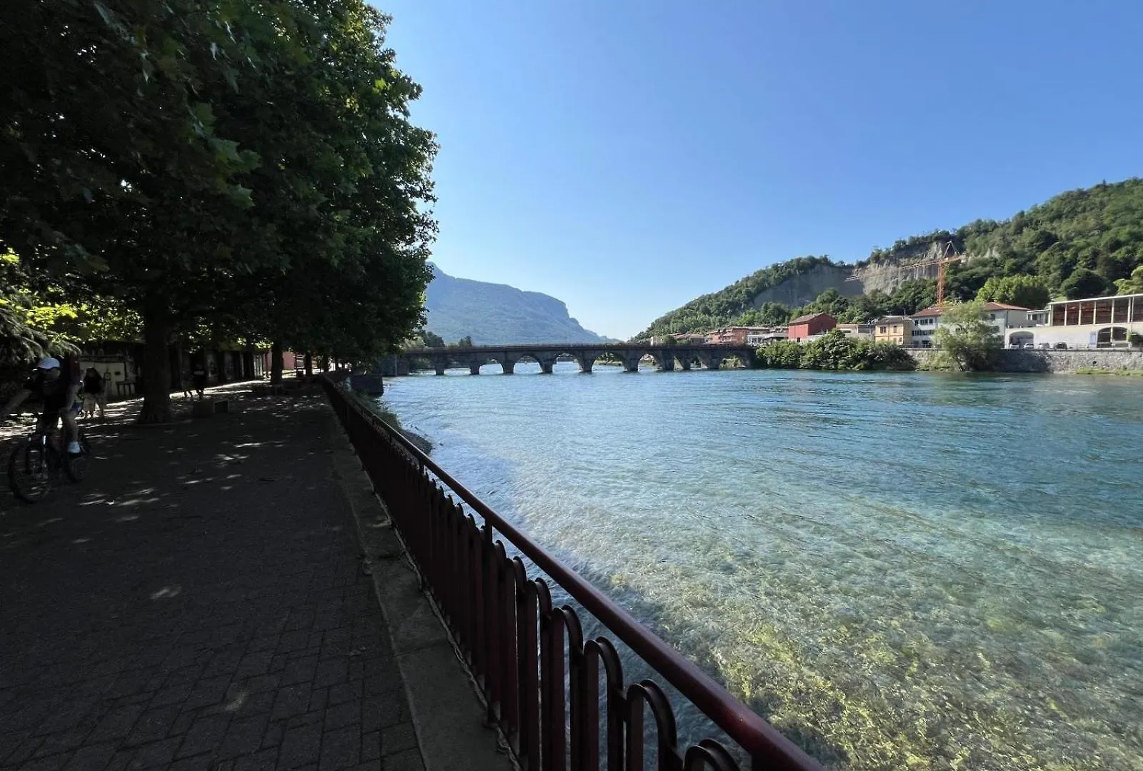 Aspromonte Lakeside Suite - Lecco Garden Retreat شقة